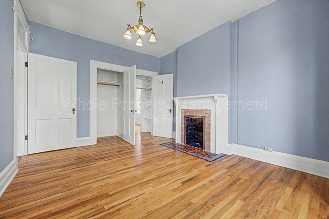 Building Photo - 2214 E 13th Ave