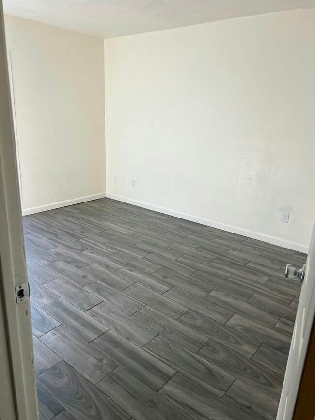 Building Photo - 8572 German Dr