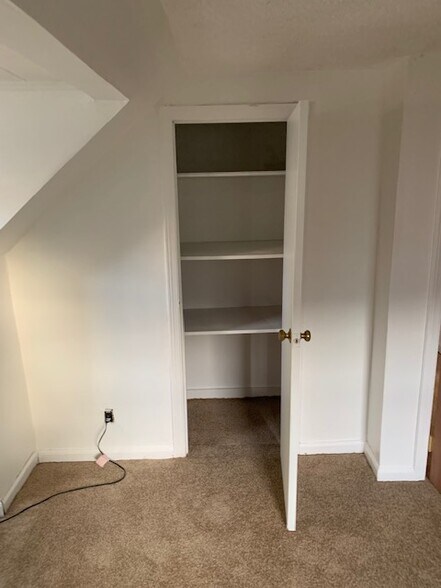 Building Photo - 99 Hancox Ave