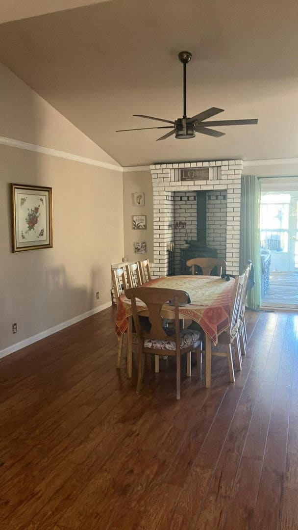 Building Photo - 503 Hillcrest Ave