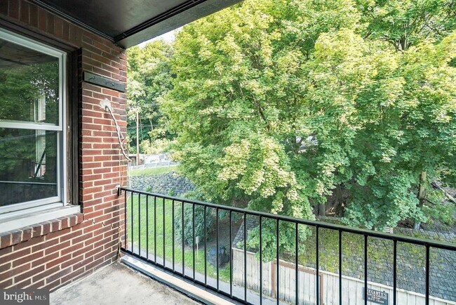 Building Photo - 34 N Nescopec St