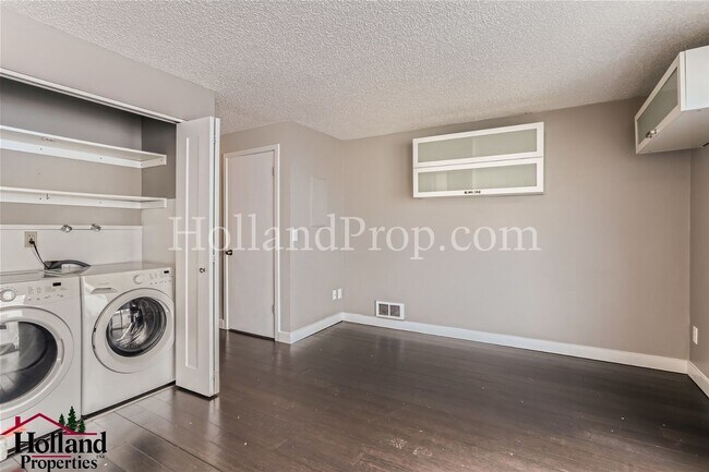 Building Photo - 3 bedroom home in a great location of Beav...
