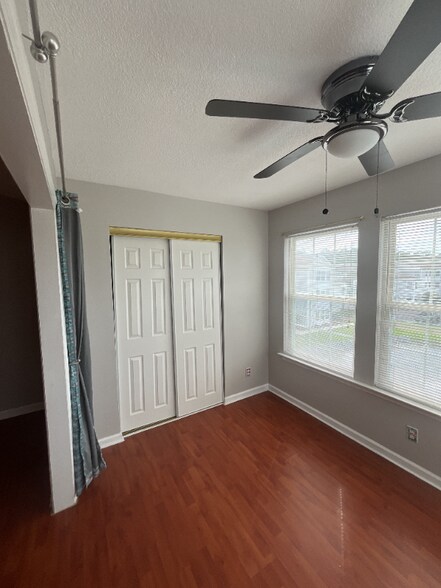 Building Photo - 2265 Huntingdon Dr
