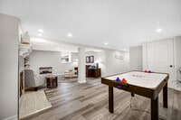 Building Photo - 560 Kathleen Dr