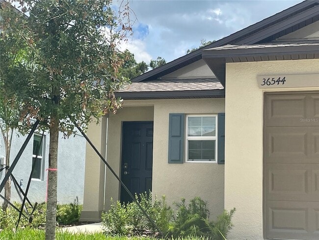 Building Photo - 36544 Smithfield Ln