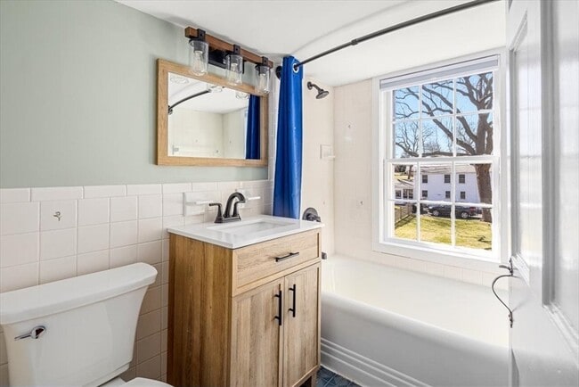 Building Photo - 224 South St