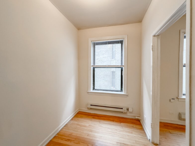 Building Photo - 1055 W George St