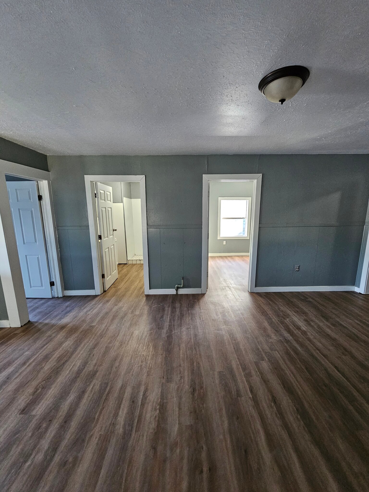 Building Photo - 916 TX-359