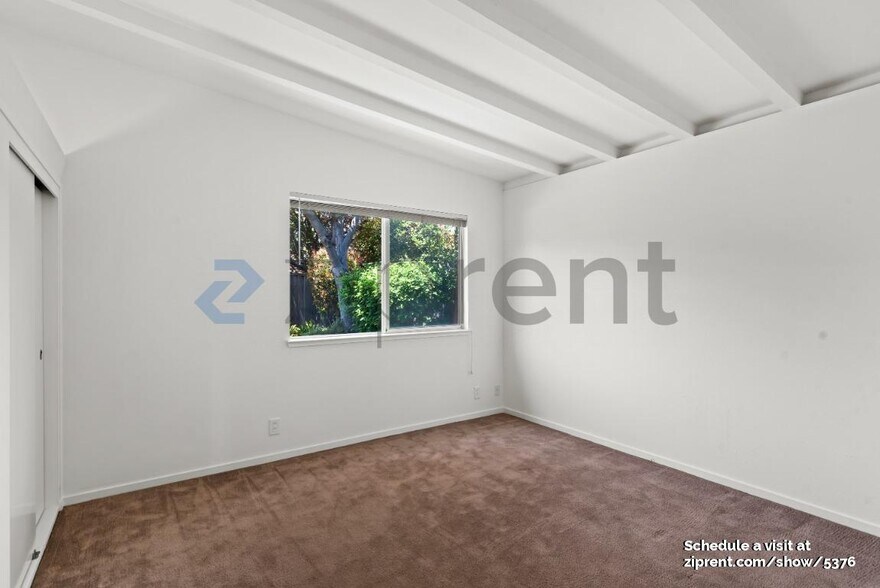 Building Photo - 789 Manzanita Ave