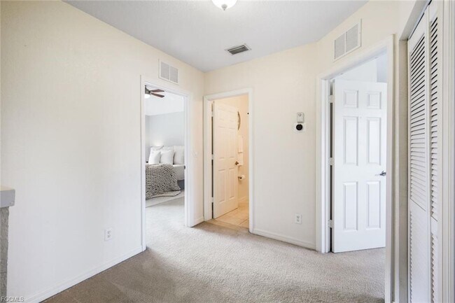 Building Photo - 10004 Ravello Blvd