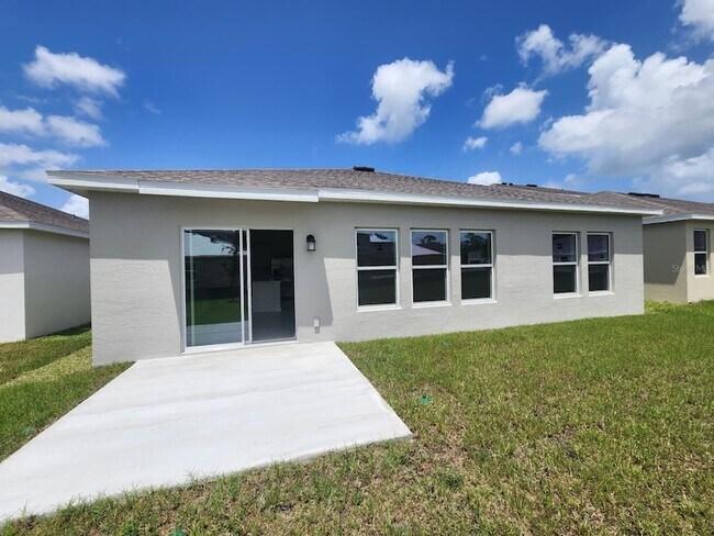 Building Photo - 4753 Golden Knight Blvd