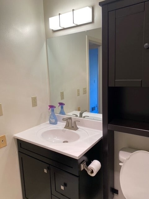 BATHROOM - 630 Carolina St