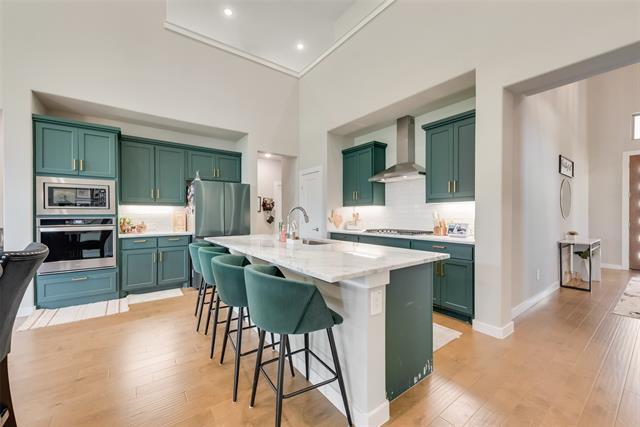 Building Photo - 211 Coyote Creek Dr