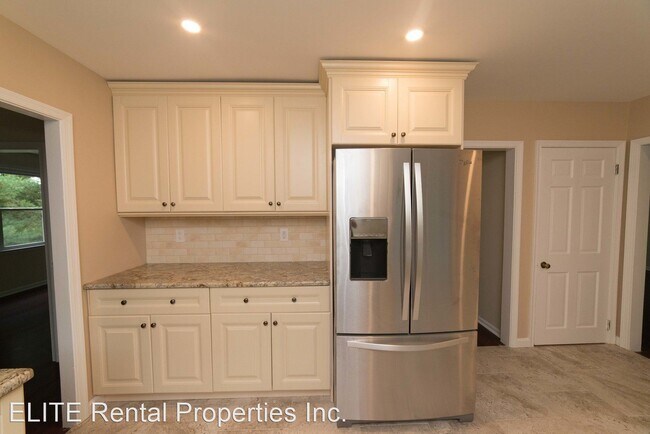 Building Photo - 4 br, 2.5 bath House - 440 Cricket Lane