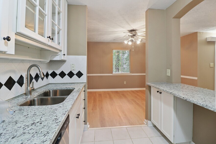 Building Photo - 2398 Lawrenceville Hwy