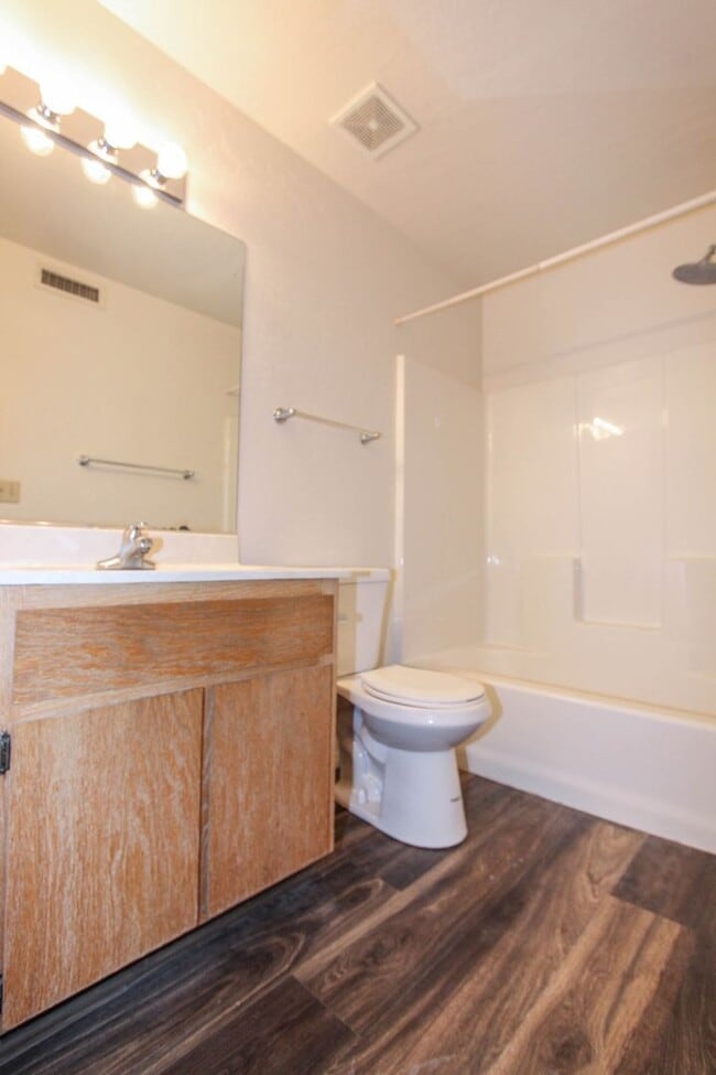 Building Photo - 2 Story Duplex with Loft & Deck