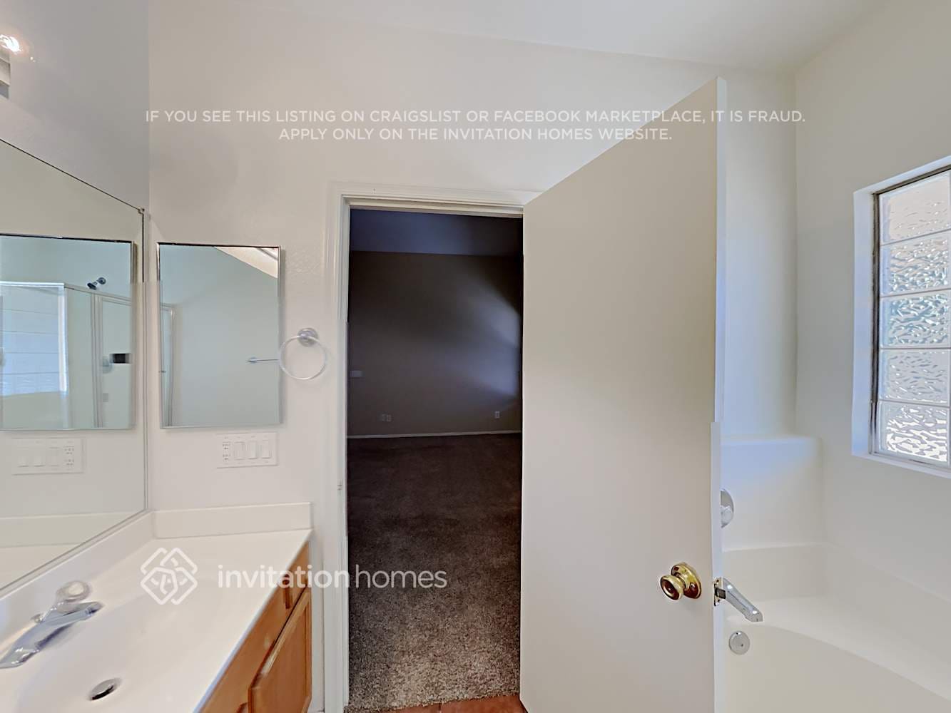 Building Photo - 6347 W Hilton Ave