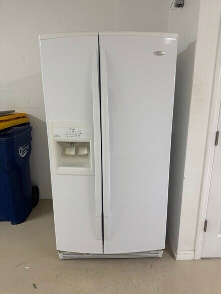 Building Photo - 8741 Spruce Hills Ct