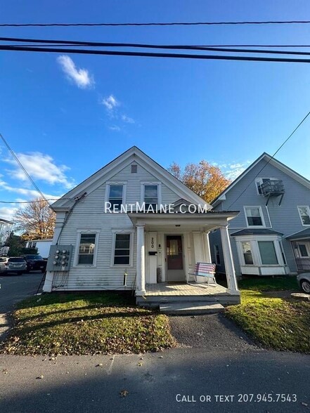 Building Photo - 200 Center St