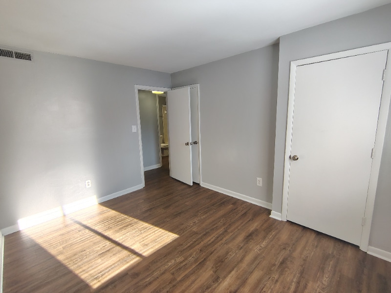 Building Photo - 600 Reusens Rd