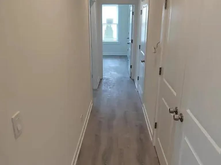 Building Photo - 4211 N Harding Ave