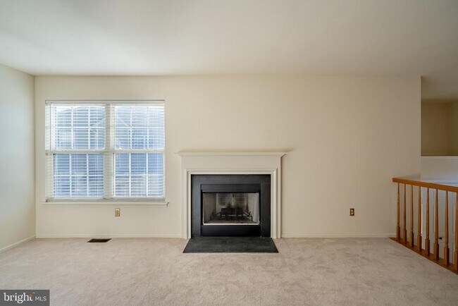Building Photo - 609 Hamilton St