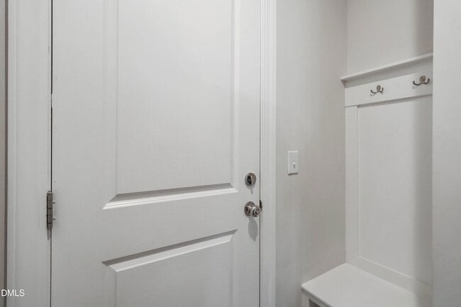 Building Photo - 521 Brittany Ct