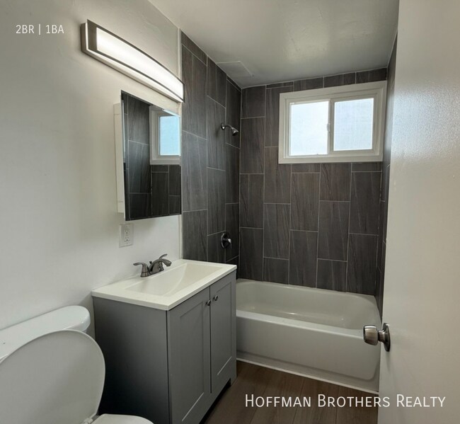 Building Photo - 7337 Woodman Ave