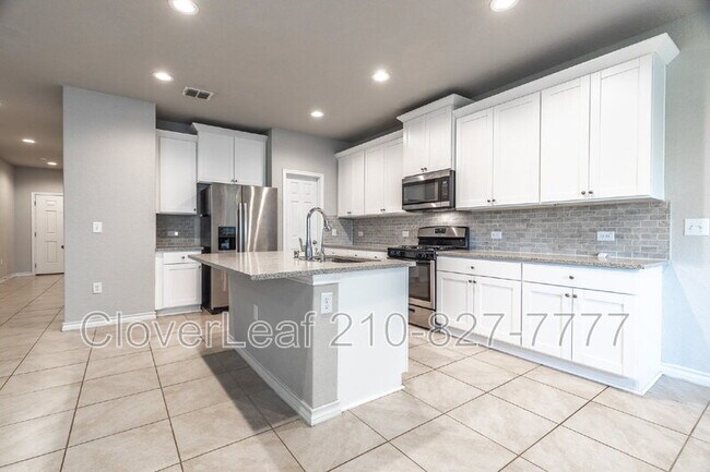 Building Photo - 10326 Rosalina Lp