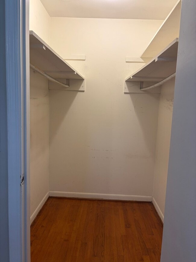 Building Photo - 810 Haynsworth St