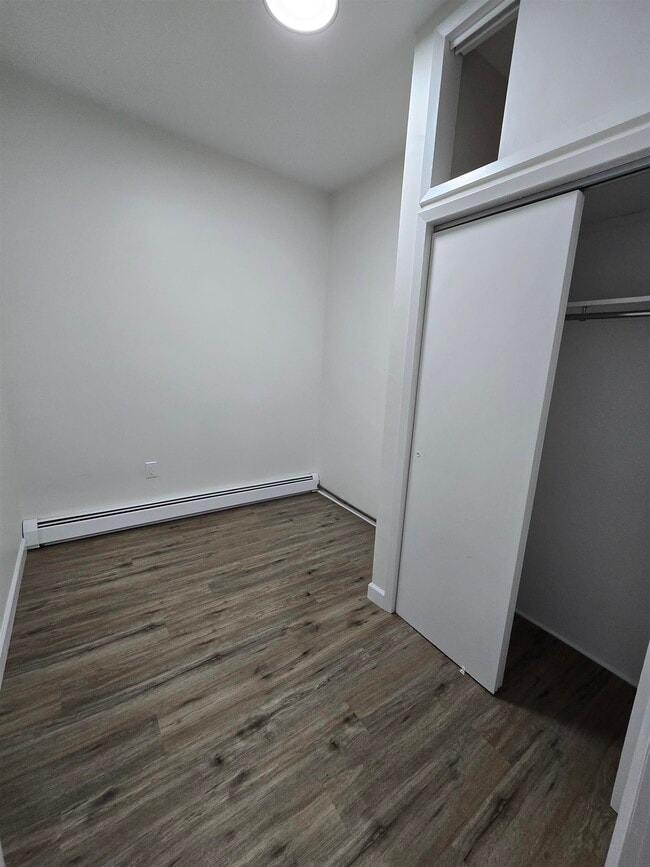 Building Photo - 1709 Kerrigan Ave