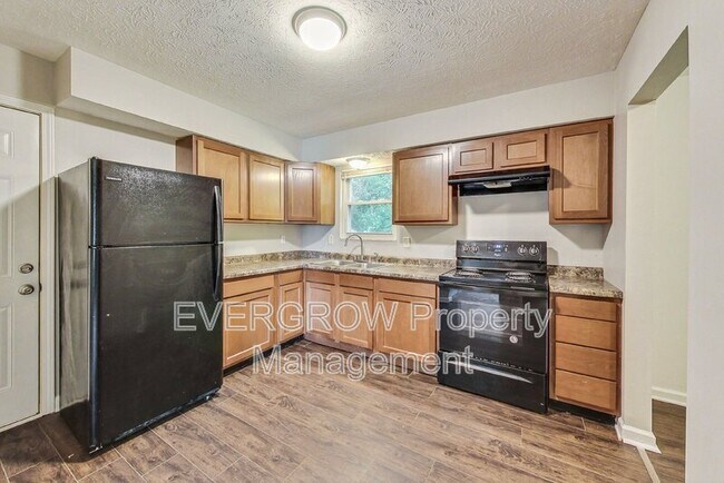 Building Photo - 961 Valley View Dr