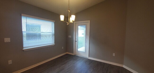 Building Photo - 4-bedroom Home in Villamar **MOVE-IN SPECIAL, 50% OFF 2ND MONTH***