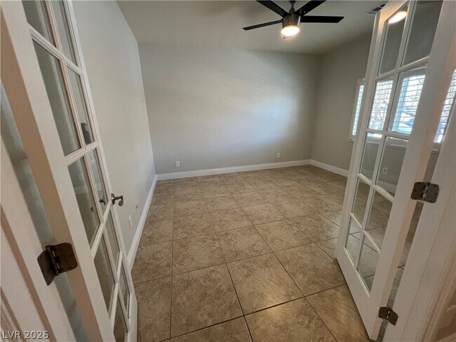 Building Photo - 9460 Glendora Valley St