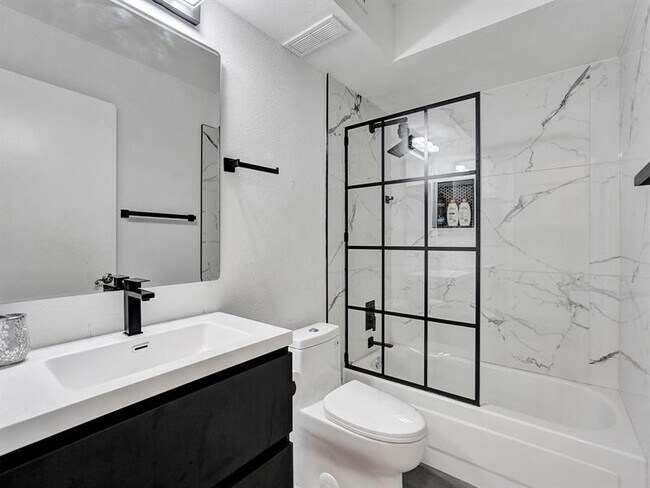 Building Photo - 2351 NW 33rd St