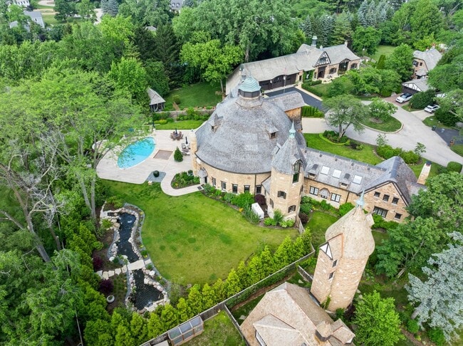 Building Photo - 570 Hathaway Cir