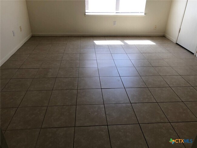 Building Photo - 3312 Cantabrian Dr