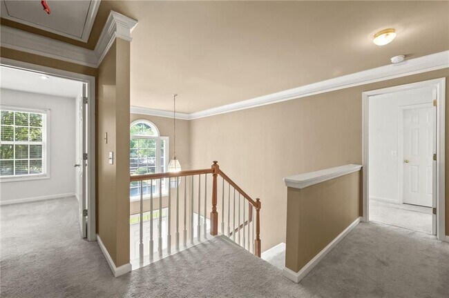 Building Photo - 10950 Kimball Crest Dr