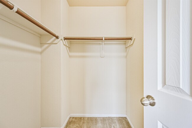 Building Photo - 13418 E Red Birch Cir