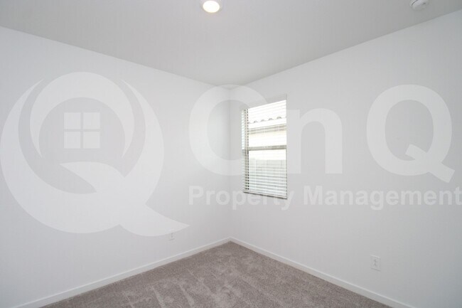 Building Photo - 21810 N Lynn St