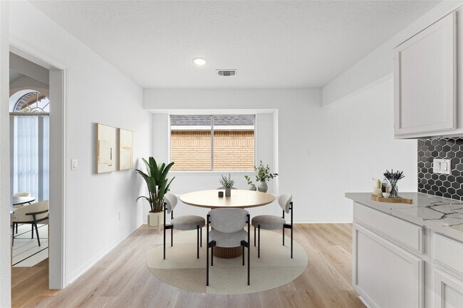 Building Photo - 17527 Hamilwood Dr