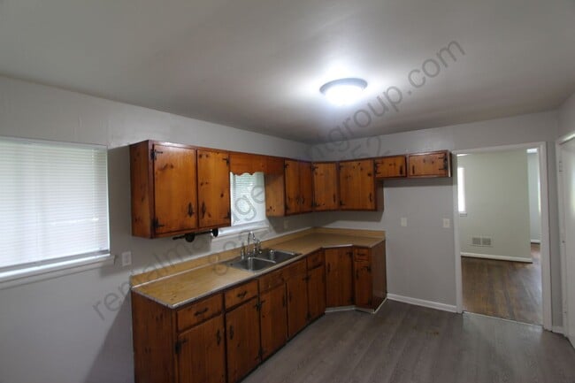 Building Photo - New On The Market!  Better Hurry To See Th...