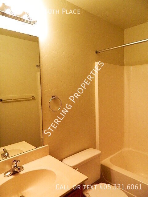 Building Photo - 2324 NW 160th Pl