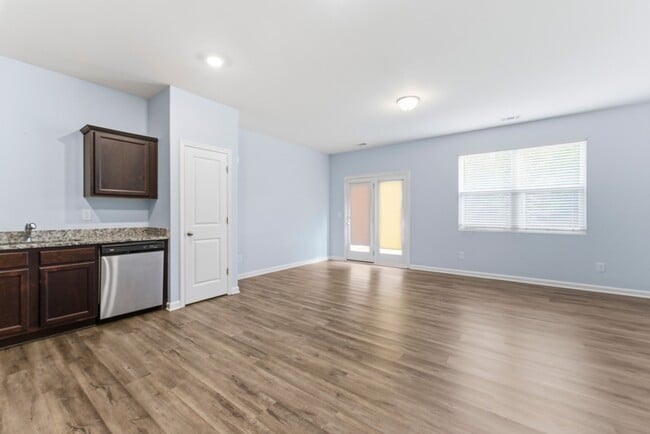 Building Photo - 3068 Tarian Way