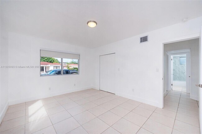 Building Photo - 732 82nd St