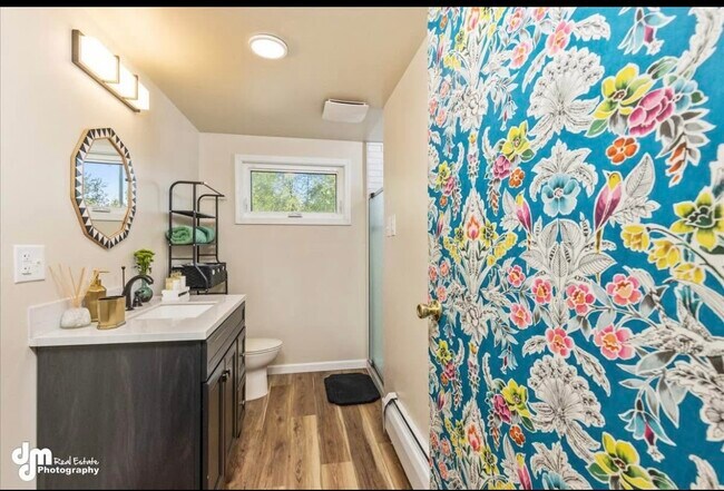 Building Photo - 1200 B St