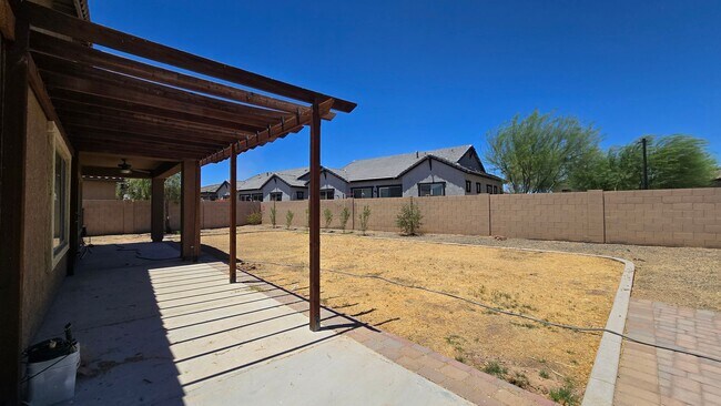 Building Photo - Gorgeous Home with Master Bedroom Downstairs!