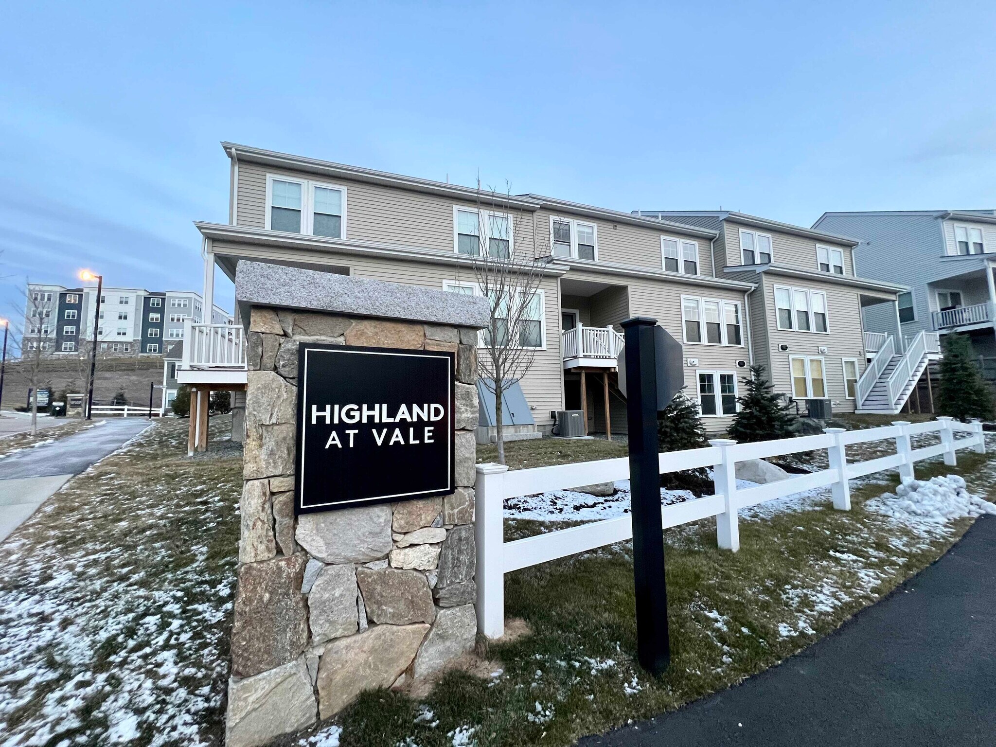 Building Photo - 3 Archer Dr