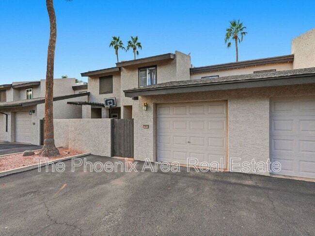 Building Photo - 2232 W Lindner Ave