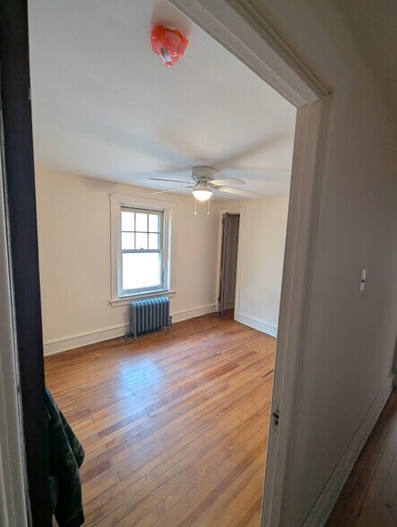 Building Photo - 463 Spruce St